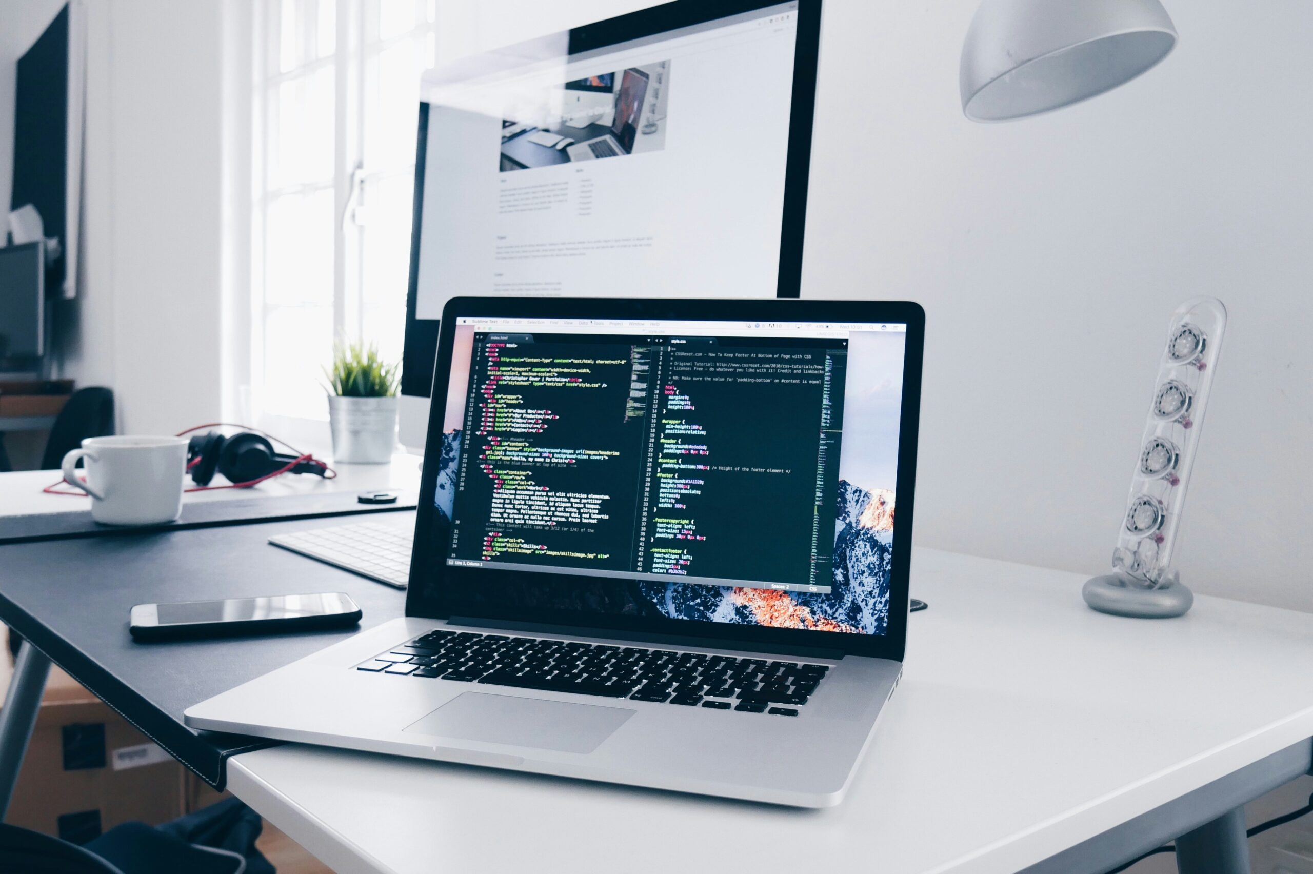 Online Business Tools Every Beginner Needs in 2026