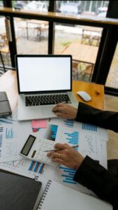 common mistakes beginners make in online business teamwork confusion