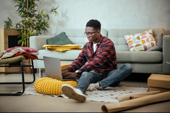 Starting an online business from home in 2026