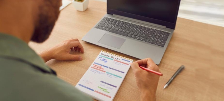 Daily to-do list for improving productivity